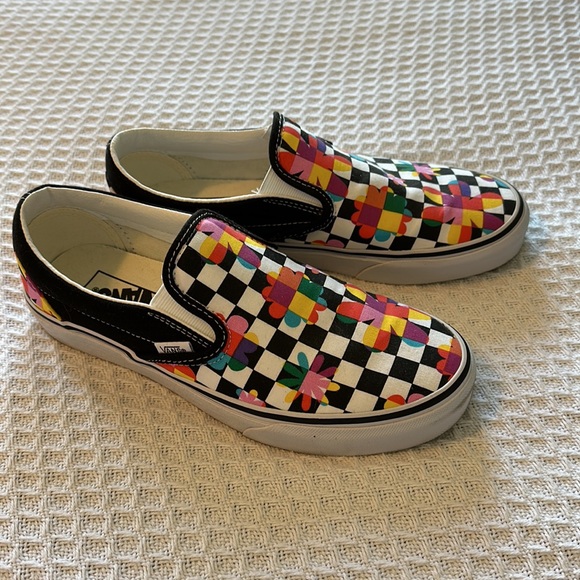 EUC Vans slip on retro floral checkered - Picture 2 of 6